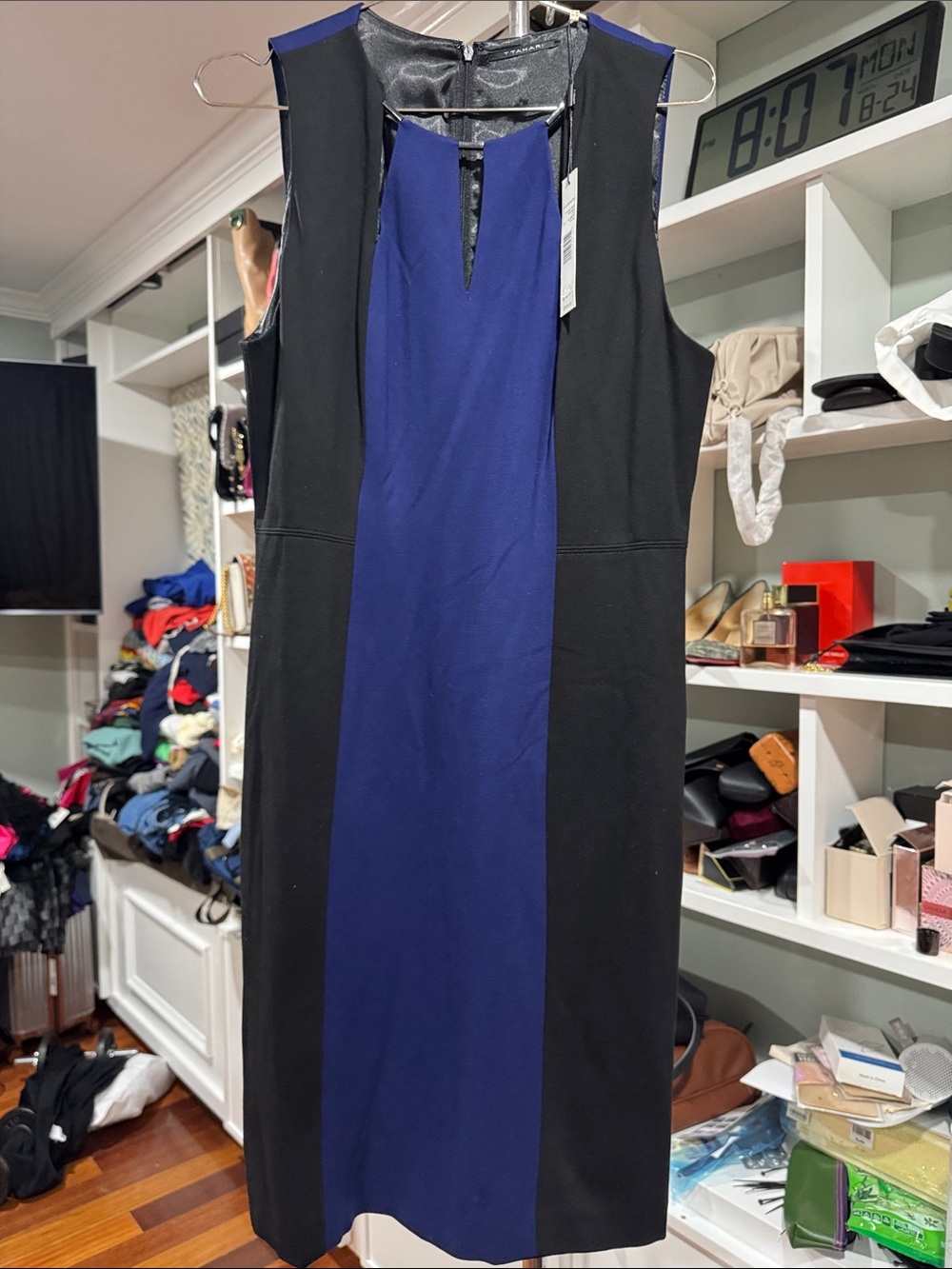 T Tahari Black and Navy Sleeveless Panel Shift Dress